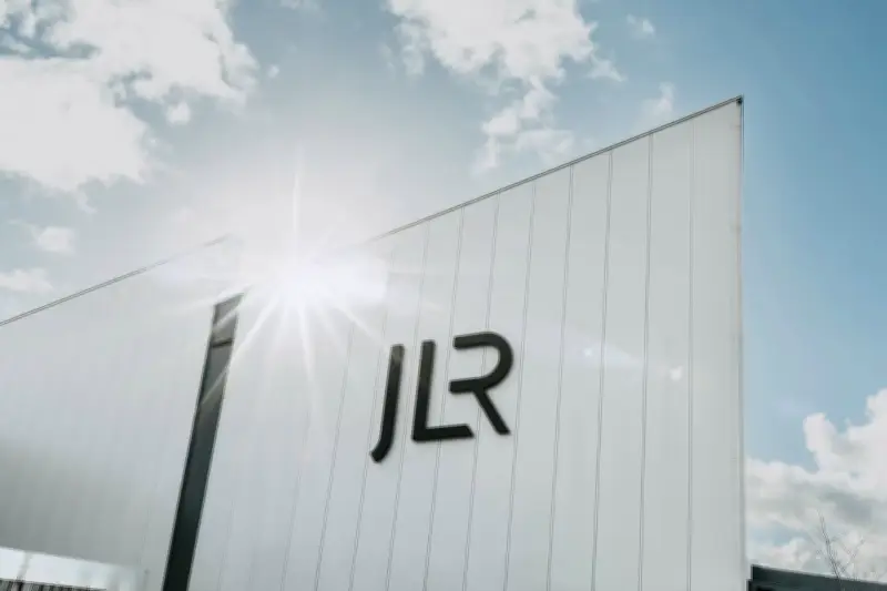 JLR Targets US Luxury Buyers for Growth Amid Cost-Cutting Drive