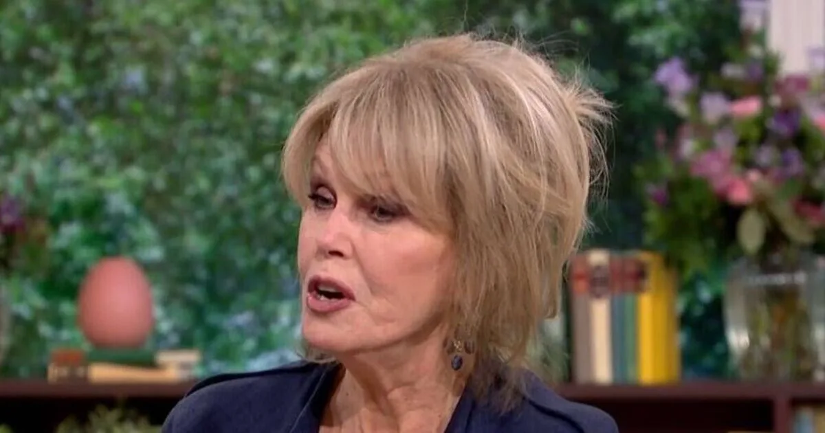Joanna Lumley's Neighbour Praises Her Polite Wave
