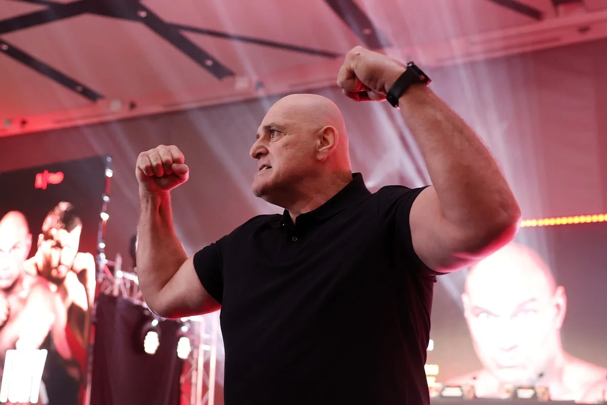 John Fury's Tirade at Carl Froch Mars Tyson Fury Press Event