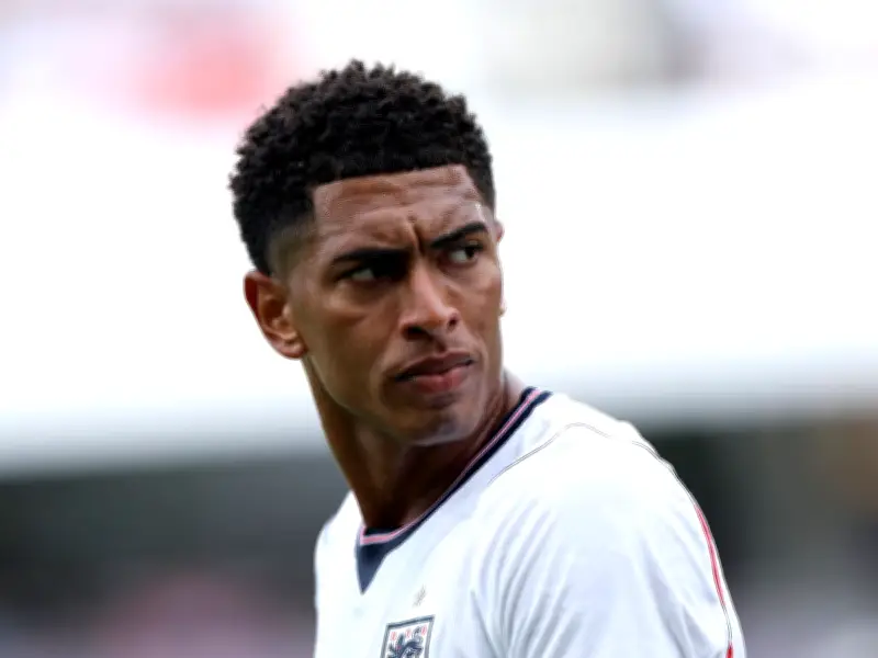 Jude Bellingham Praised for Revealing Home Truths About England Camp