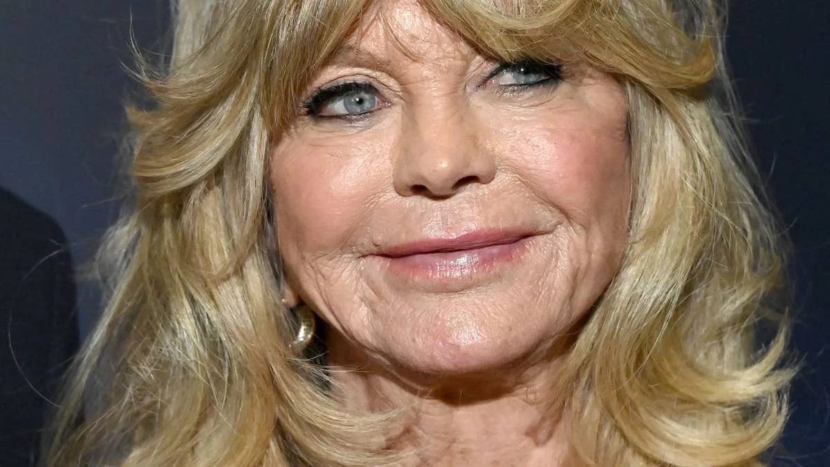 Goldie Hawn, 80, Stuns in Sheer Gown on Kimmel, Shares Beauty Secrets with Daughter Kate Hudson