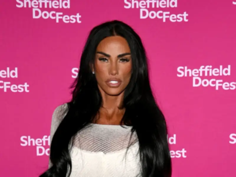 Katie Price to Undergo Agonising Lip Correction Without Anaesthetic