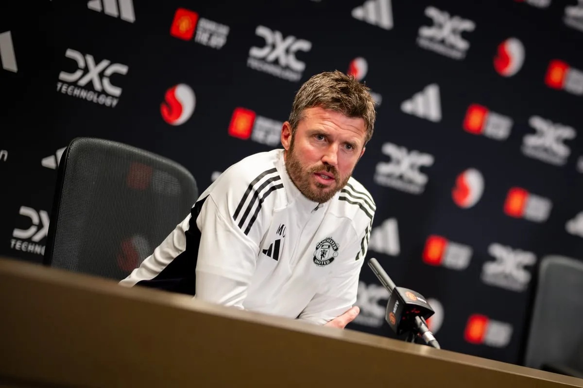 Michael Carrick Dismisses Roy Keane's 'Big Mouth' Jibe at His Wife