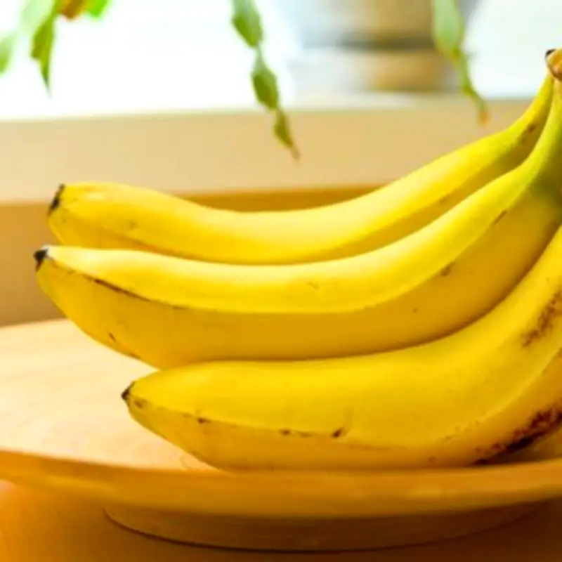 Keep Bananas Fresh Longer with Cling Film: Simple Kitchen Hack