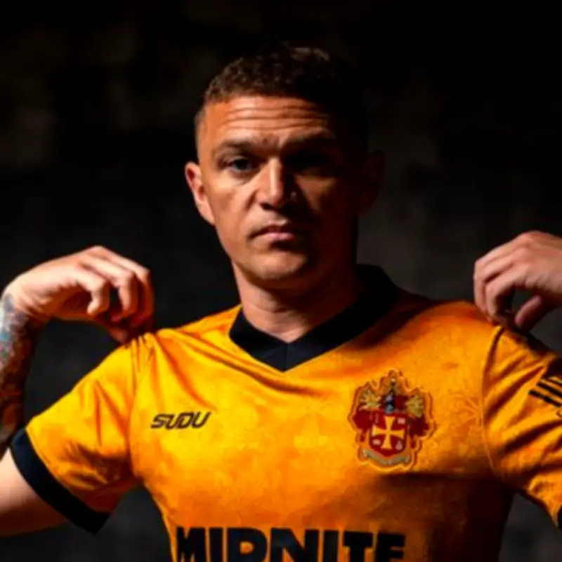 Kieran Trippier Sees Wolves Manager Sacked Days After Joining