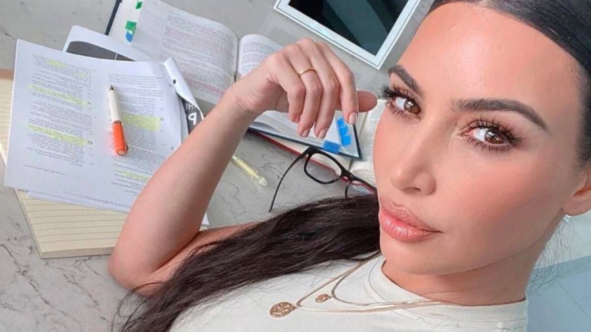 Kim Kardashian 'Ready to Quit Fame' and Become Full-Time Lawyer