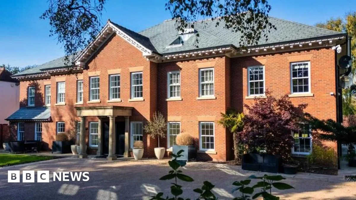 Klopp's £4m Mansion Unsold After Slot Snub