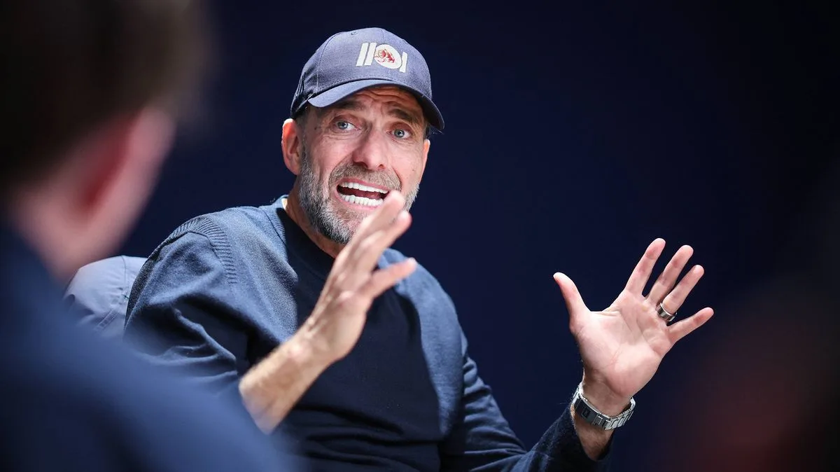 Klopp's Conditions for Return as Slot's Liverpool Called a 'Mess'