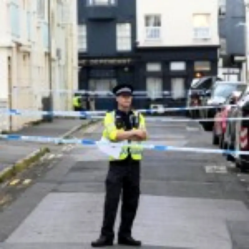 Knife attacker tackled by public in Brighton after assaulting two people
