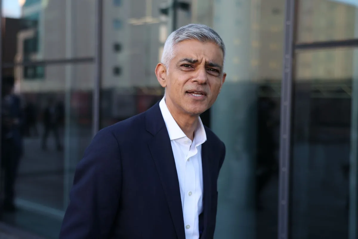 Labour Risk London Election Stonking Over Mandelson Scandal