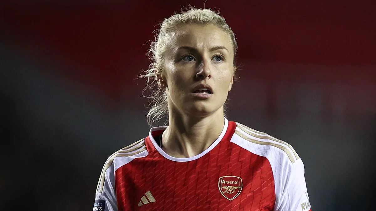 Leah Williamson Sends Emotional Message After Returning from Nine-Month ACL Injury
