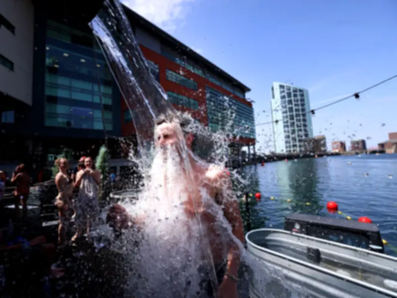 Liverpool Bakes on Hottest Day of Year as Temperatures Soar