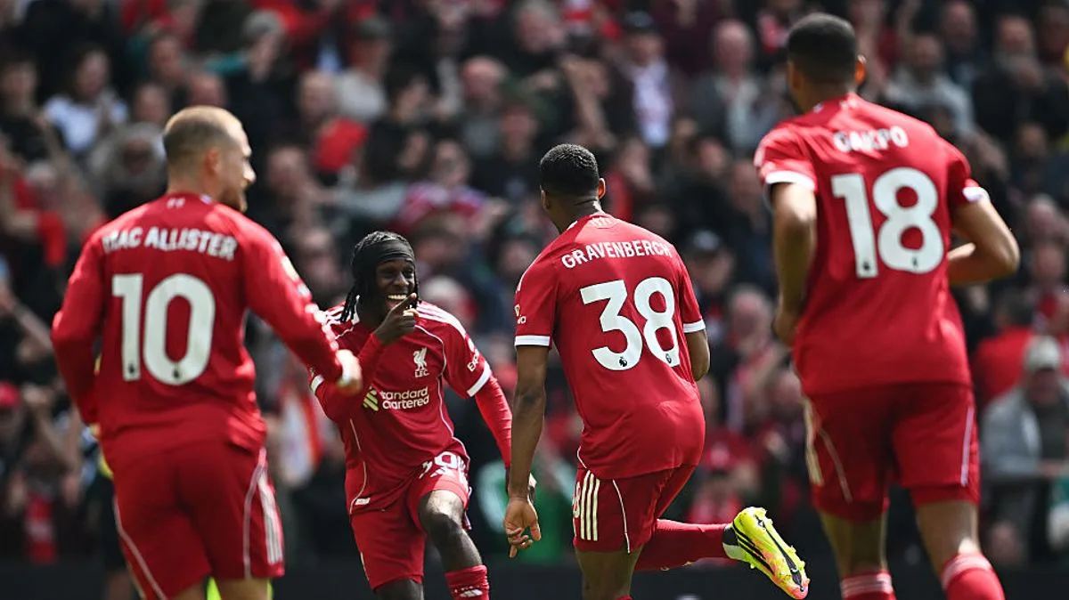 Liverpool Debut New Home Kit Vs Brentford On Final Day