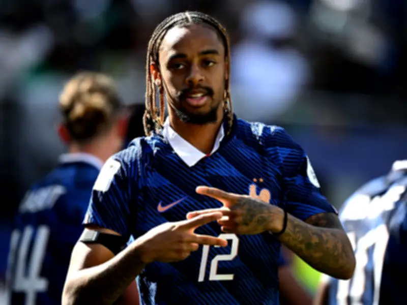 Liverpool Make Fresh Move for PSG Star Bradley Barcola