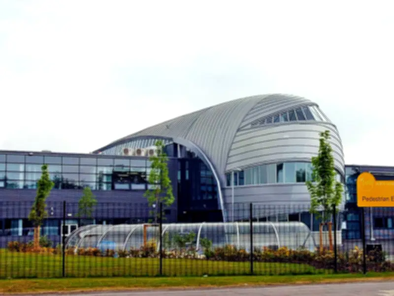 Liverpool School Isolates Pupils for Wearing PE Kits in 28C Heat