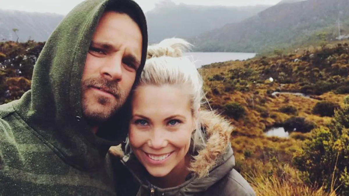 Bride dies three months after wedding, told she was cancer-free