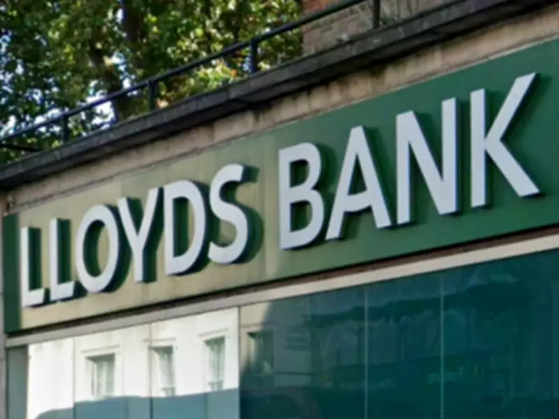 Lloyds and Halifax App Outage Leaves Thousands Unable to Pay Bills