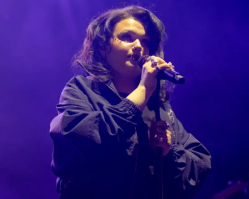 Lola Young's Buoyant Return at Manchester Show Shows Gen Z Icon Status