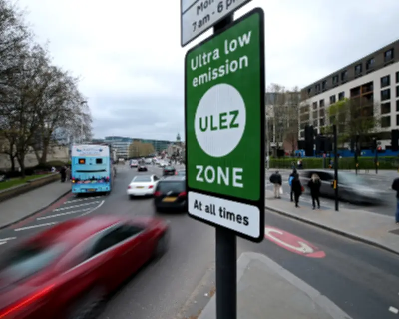 London Air Pollution Deaths Fall 40% in Five Years, Study Finds