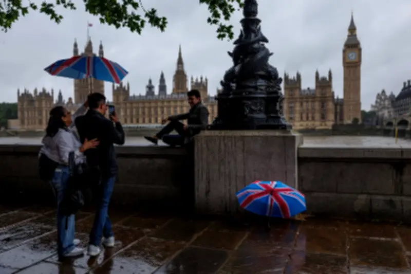 London Braces for Wet Week Before Weekend Warm-Up to 25C