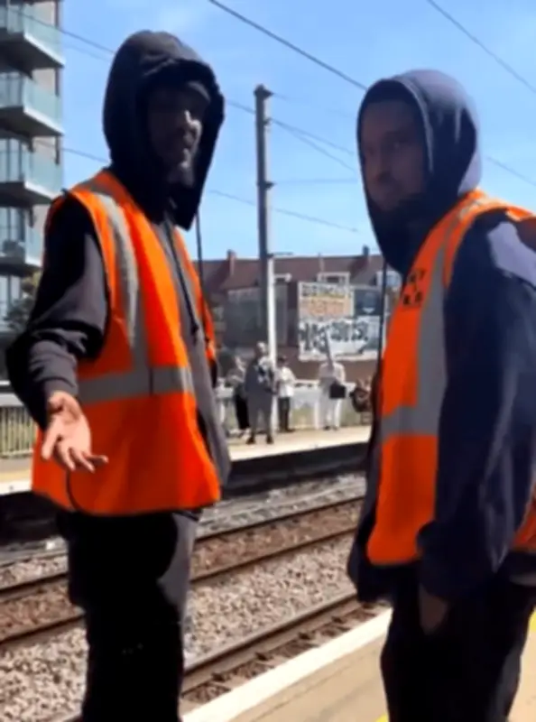 London Rail Workers Sacked After Calling Passenger 'Little Karen'
