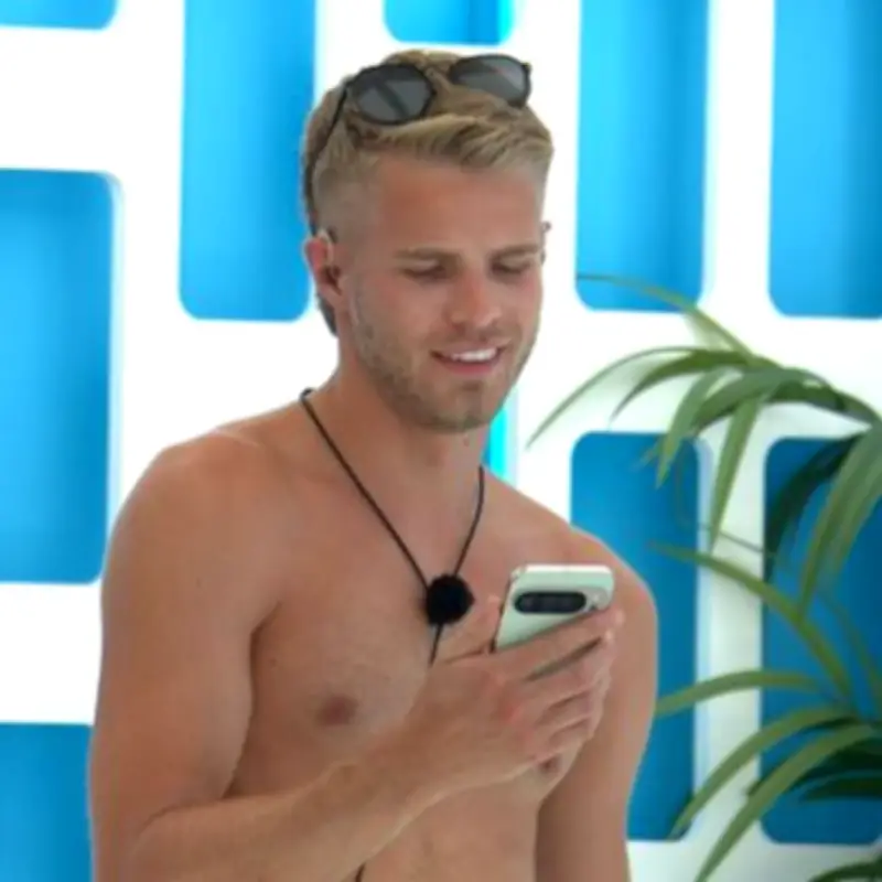 Love Island Bombshells to Steal Partners in Shocking Twist