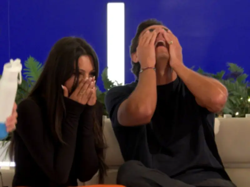 Love Island: Lorenzo Stuns Fans with Toilet Paper Folding Advice