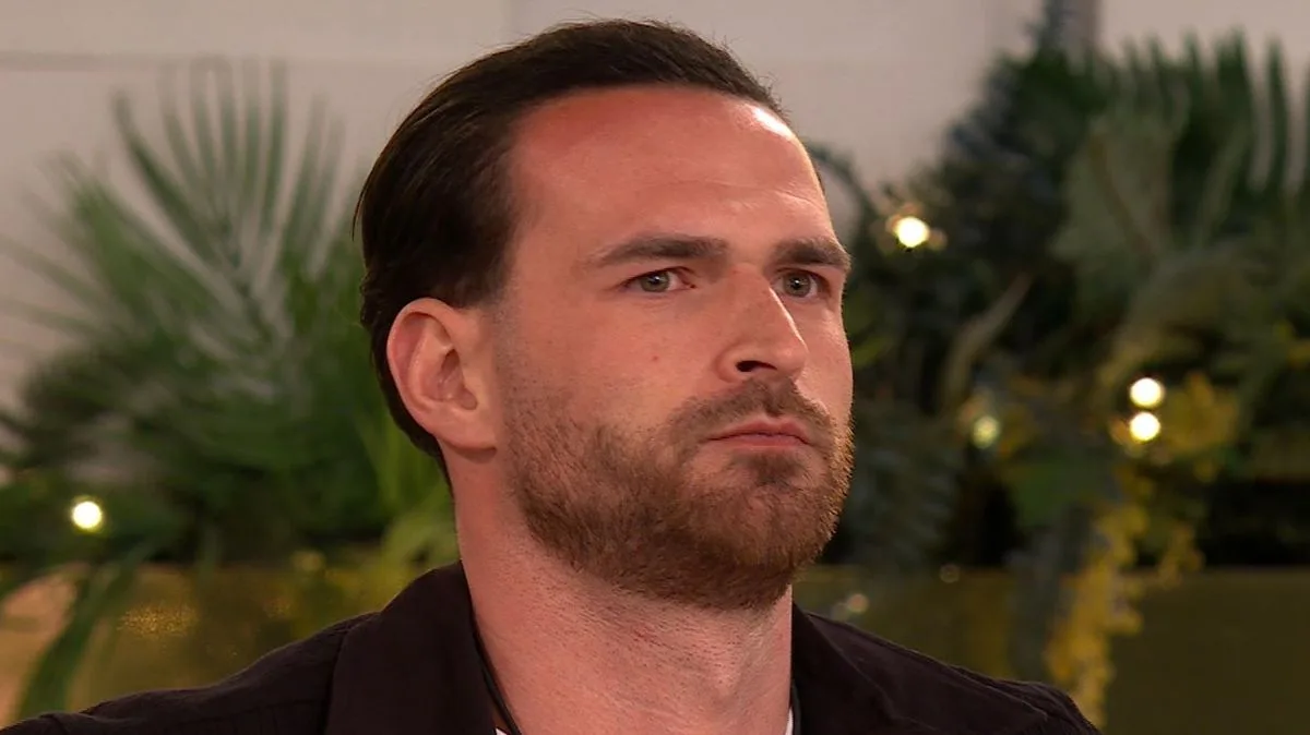 Love Island's Ronnie Vint Reveals Hair Transplant After Online Mockery
