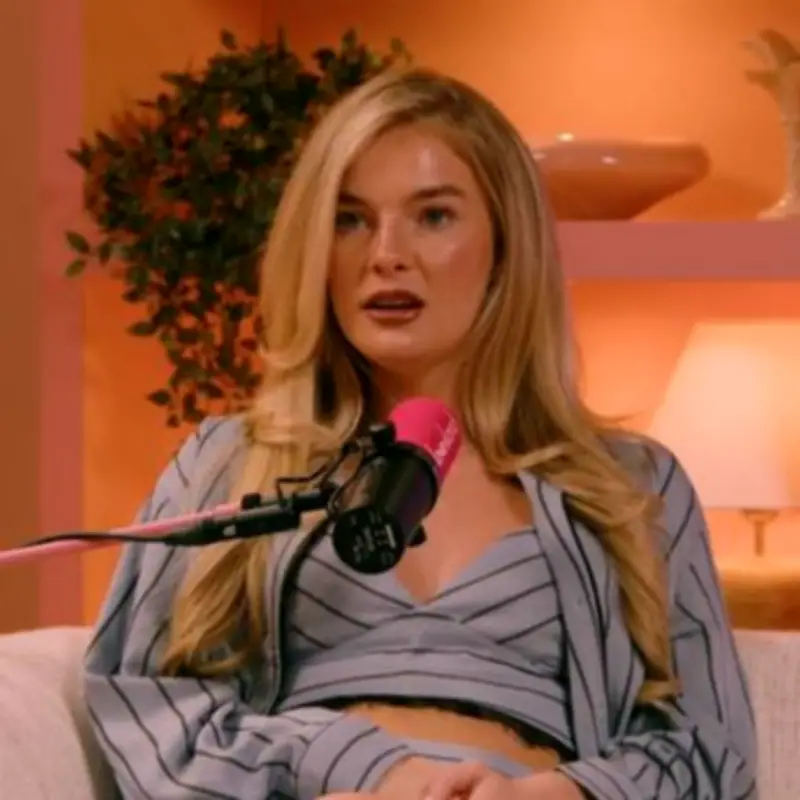 Love Island's Robyn Langton Accuses Priya Jaswal of Wrong Reasons
