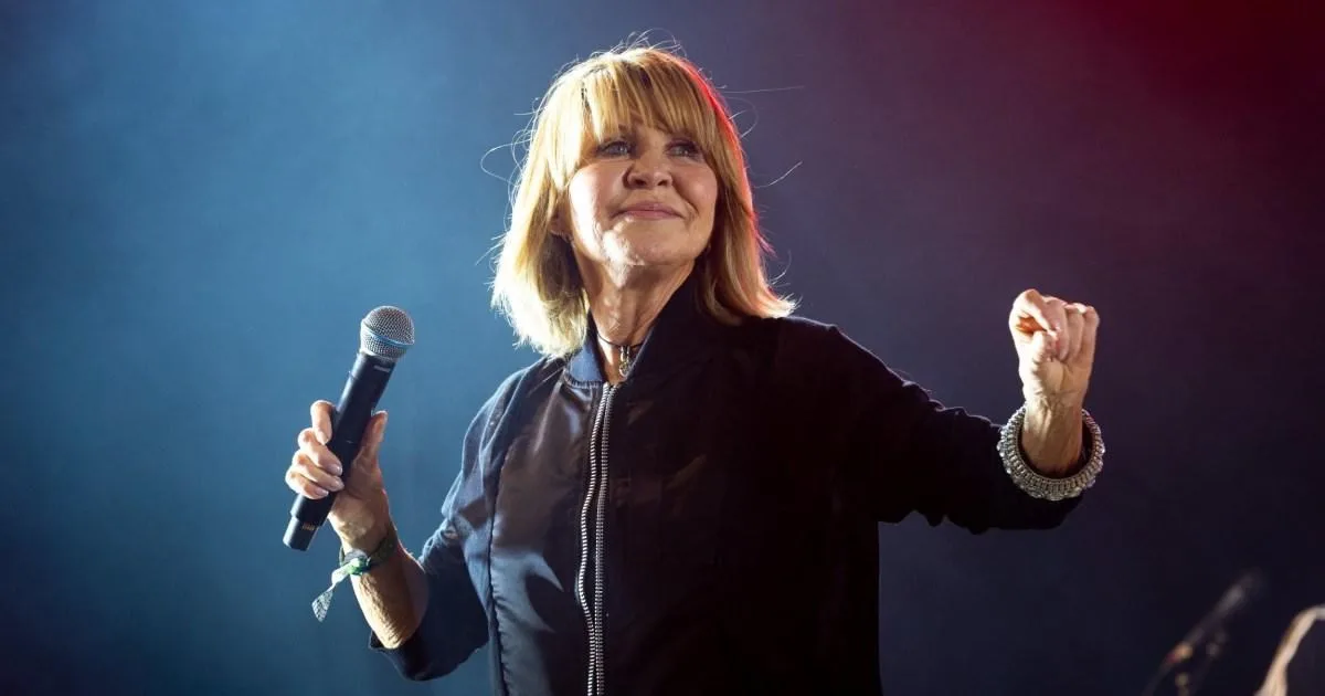 Lulu Reveals Alcohol Addiction and Childhood Trauma in New Memoir