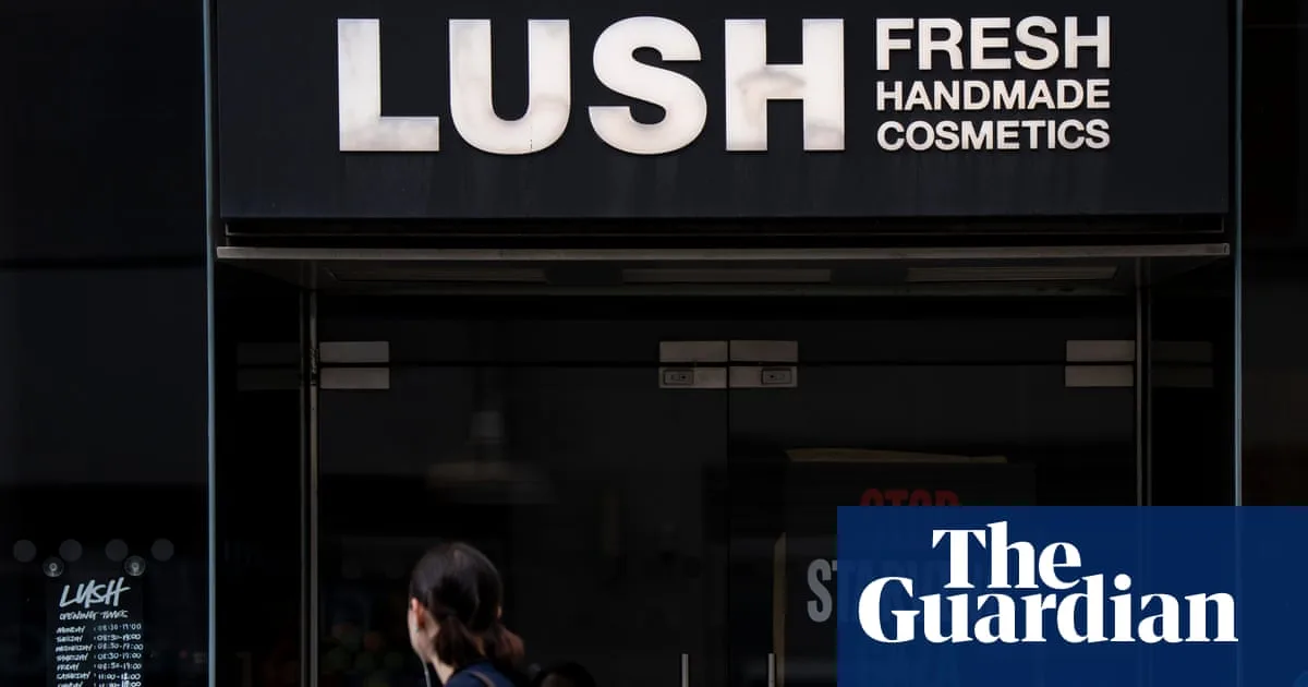 Lush Shuts All UK Stores in Gaza Protest
