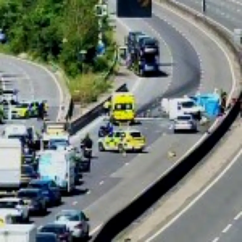 M25 Shutdown After Serious Crash Causes Hour-Long Delays on Hottest Day