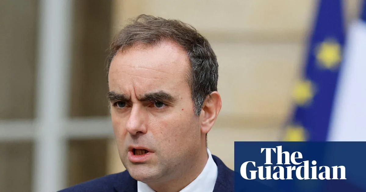 Macron Reappoints Lecornu as French Prime Minister Amid Political Crisis