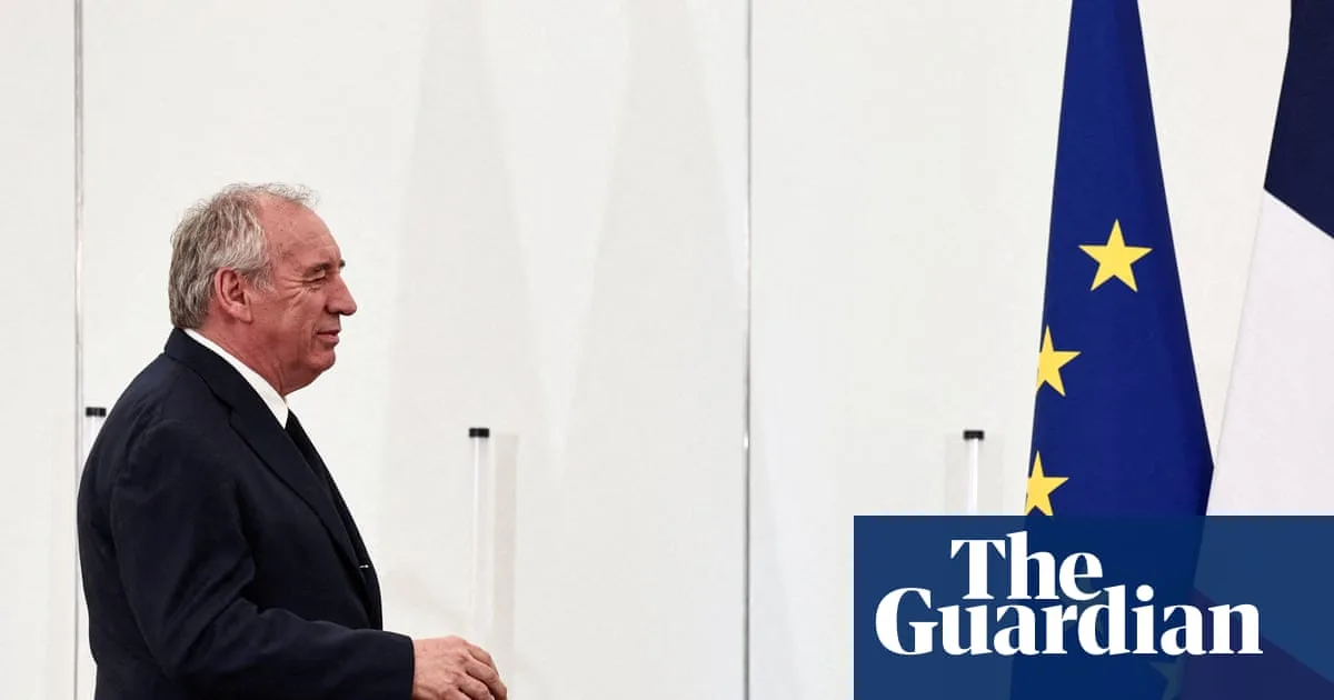 Macron Backs Bayrou as His Successor for 2027 French Presidency