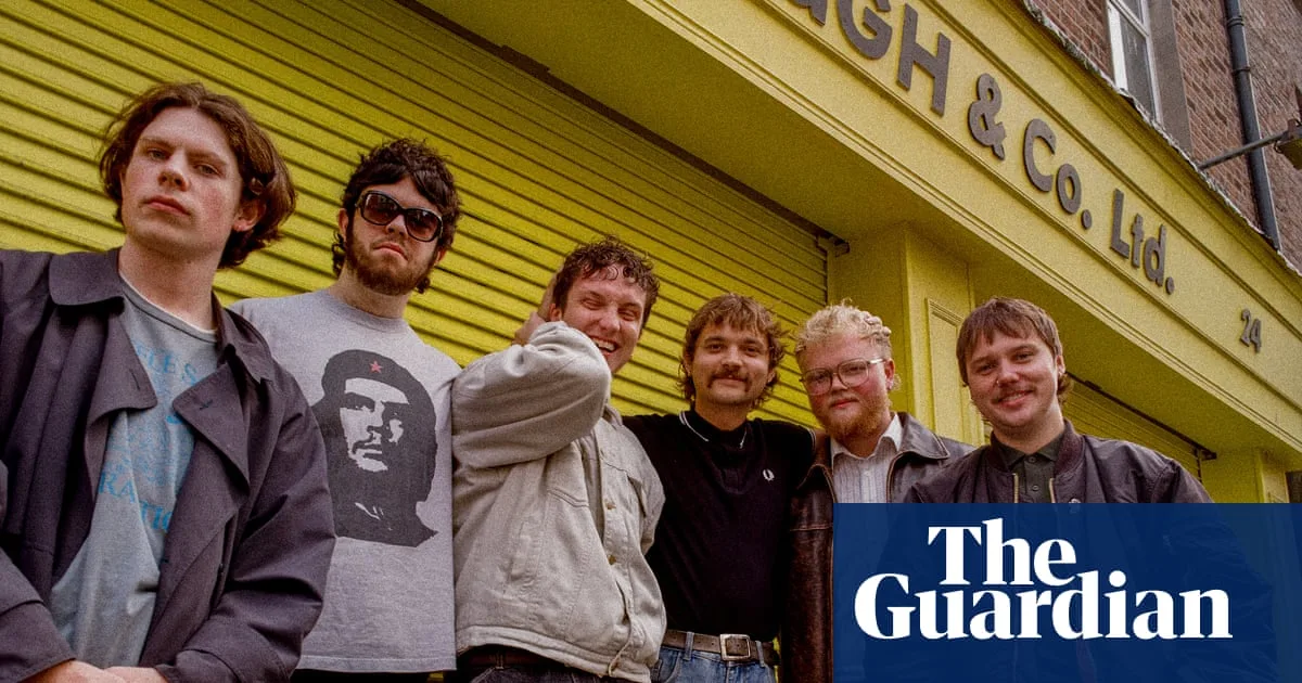 Madra Salach: Feral Irish Folk and the Week's Best New Tracks