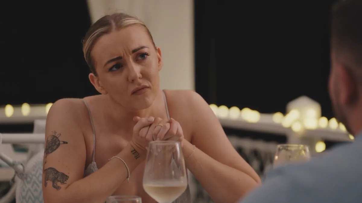 MAFS UK Experts Confront Bride Sarah Over 'Cruel' Comments Towards Groom Dean