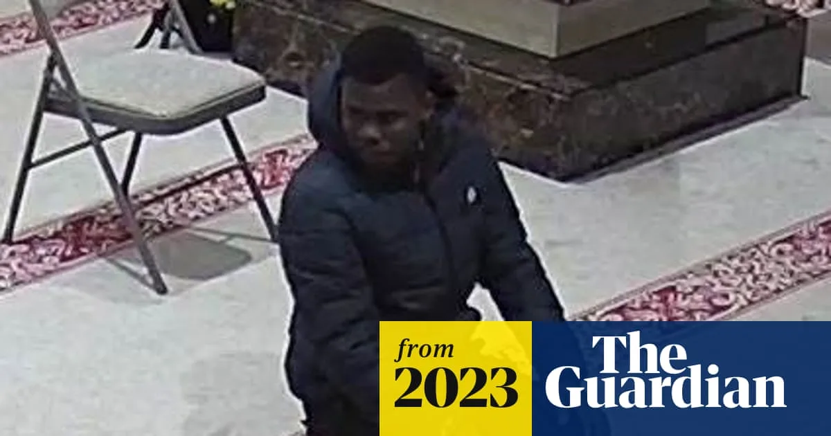 Police Release Image of Suspect in West London Mosque Arson Attack