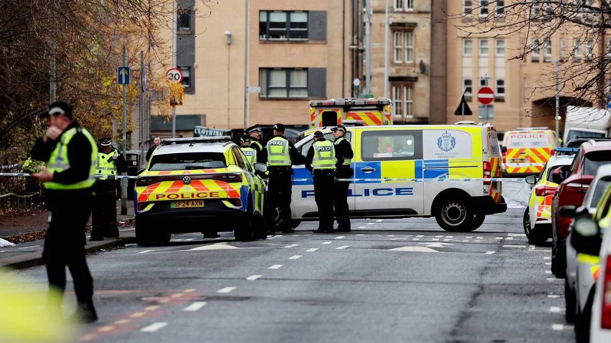 Man Dead, Three Hospitalised After Glasgow Flat Disturbance