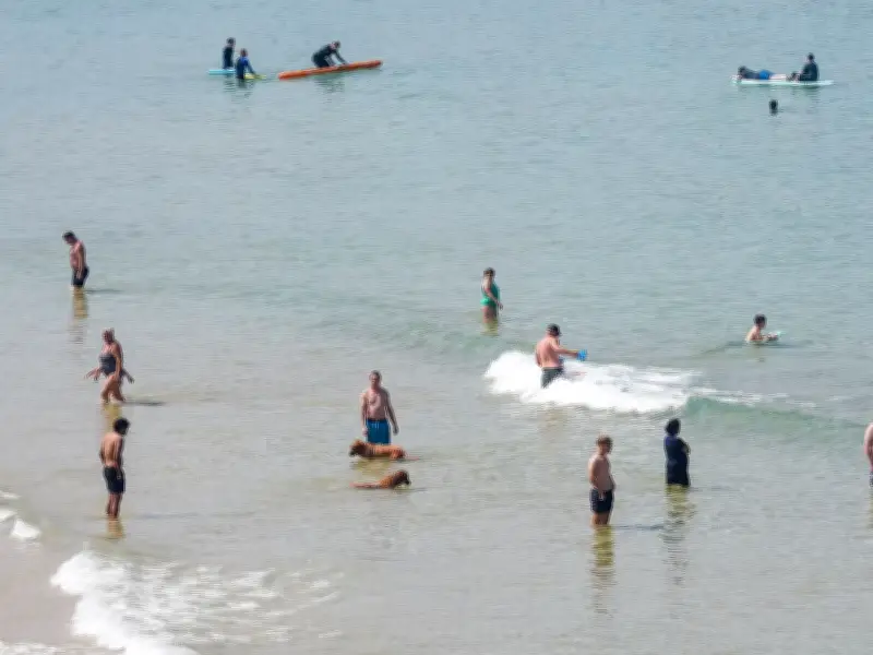 Man Dies at South Wales Beach During UK Heatwave Medical Emergency