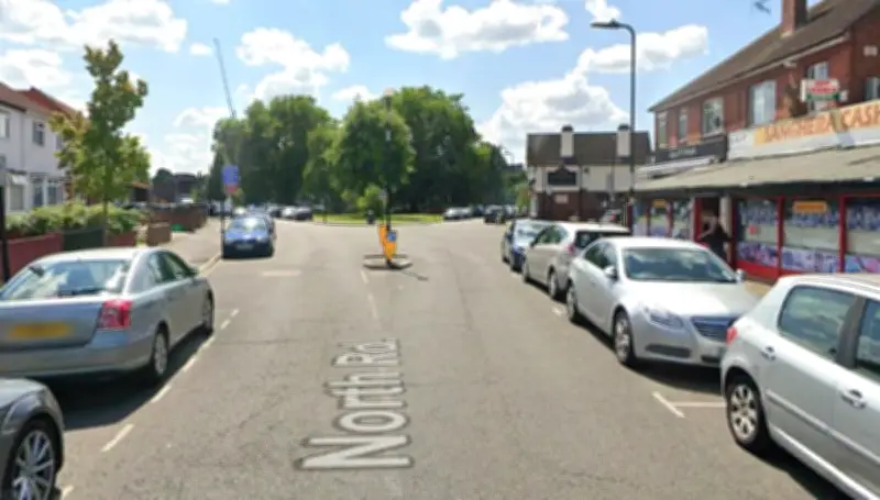 Man Dies in Southall Stabbing; Seven Arrested for Murder