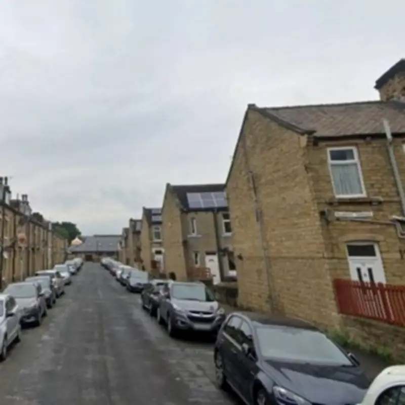 Man Grabs Three Children by Hair in Huddersfield Park, Police Hunt Suspect