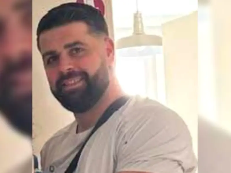 Man Kissed and Stabbed Father After Laughing and Joking, Court Hears