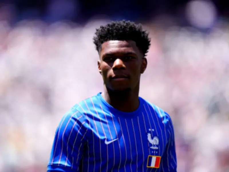 Man Utd's Tchouameni Transfer Path Opens as Camavinga Stays at Real Madrid