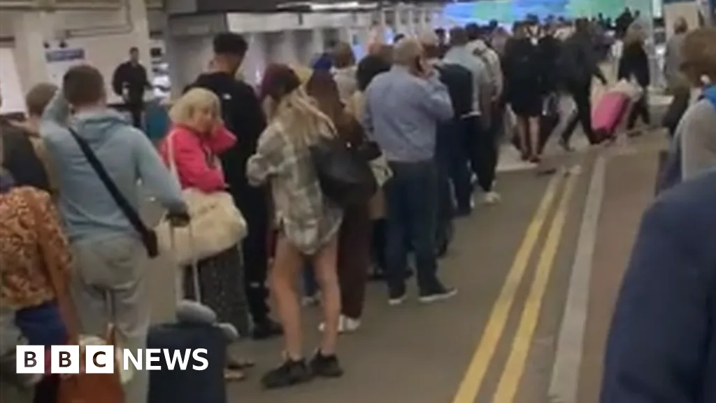 Manchester Airport Faces Fresh Queue Chaos as Passengers Report Two-Hour Delays