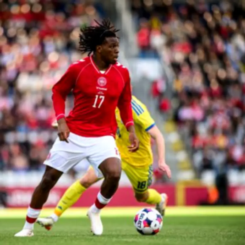 Manchester United's New Winger Dorgu Faces Position Dilemma
