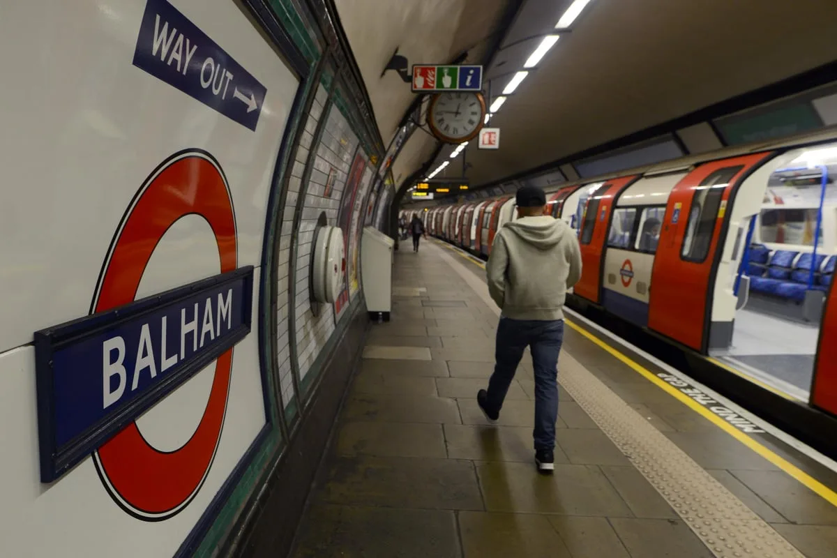 Manhunt Launched After Machete-Wielding Man Terrorises Balham Tube Station
