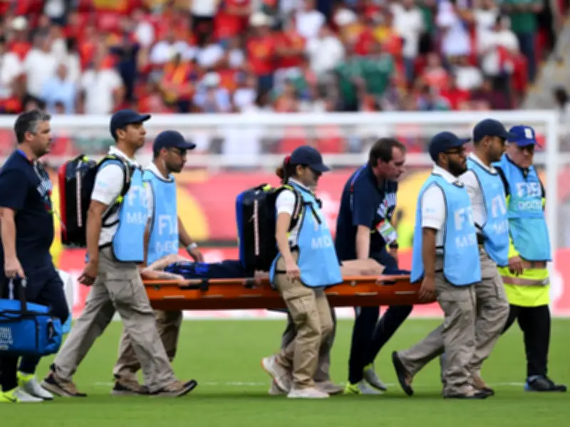 Manuel Ugarte suffers serious knee injury at World Cup, Man United impacted