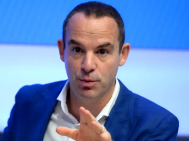 Martin Lewis calls for ban on above-inflation mobile and broadband price hikes