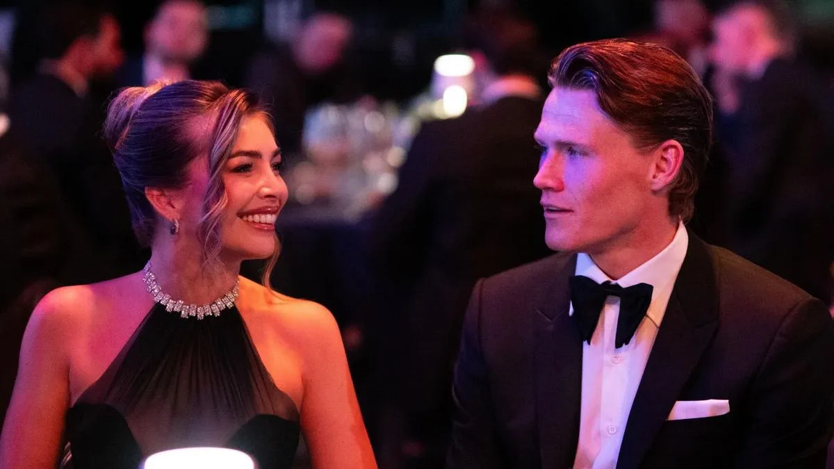 Scott McTominay's Girlfriend Steals Show at Serie A Awards