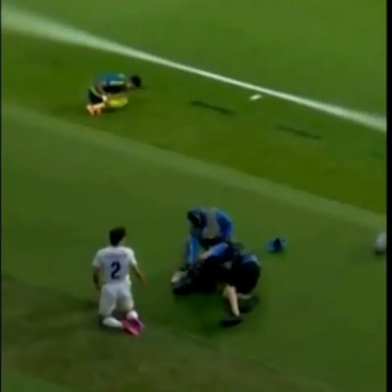 Medics Rush to Injured Cameraman After Collision With Man City Star at World Cup